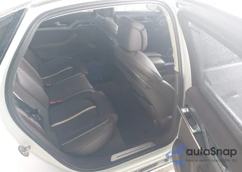 2013 Audi A8 L 4.0T z USA, uszkodzony, nr VIN WAUR2AFD1DN021687